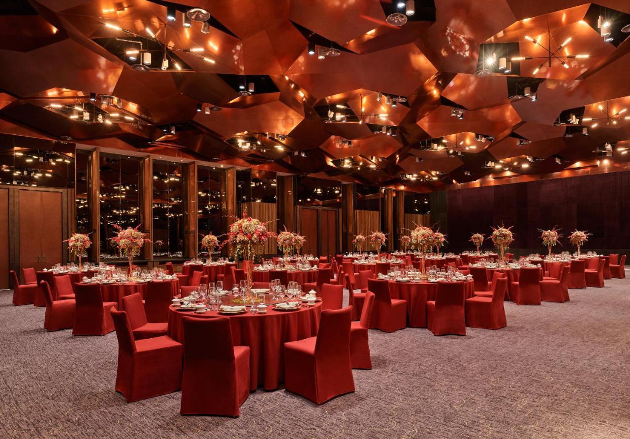 Mumian Beijing Daxing International Airport, Part Of Hyatt Hotell Eksteriør bilde The interior of the ballroom