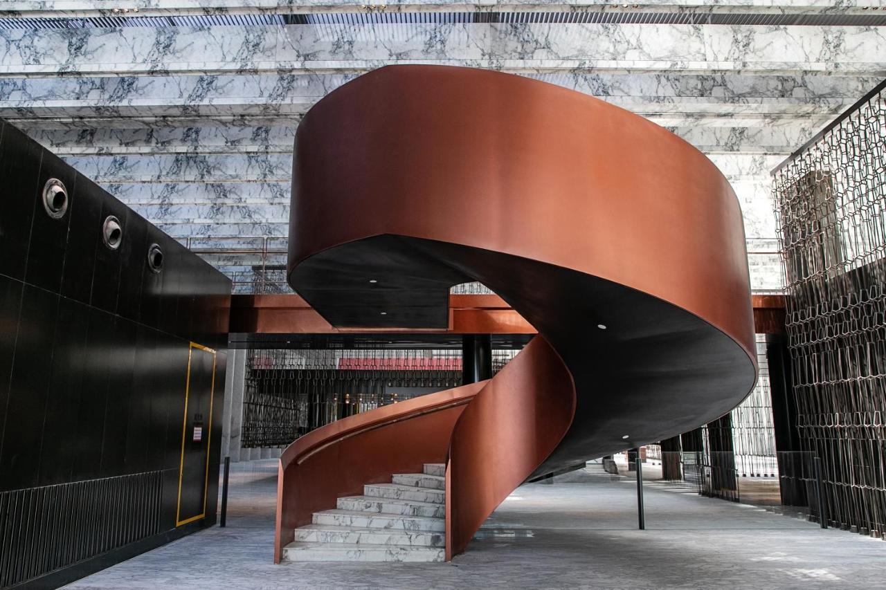 Mumian Beijing Daxing International Airport, Part Of Hyatt Hotell Eksteriør bilde Spiral staircase